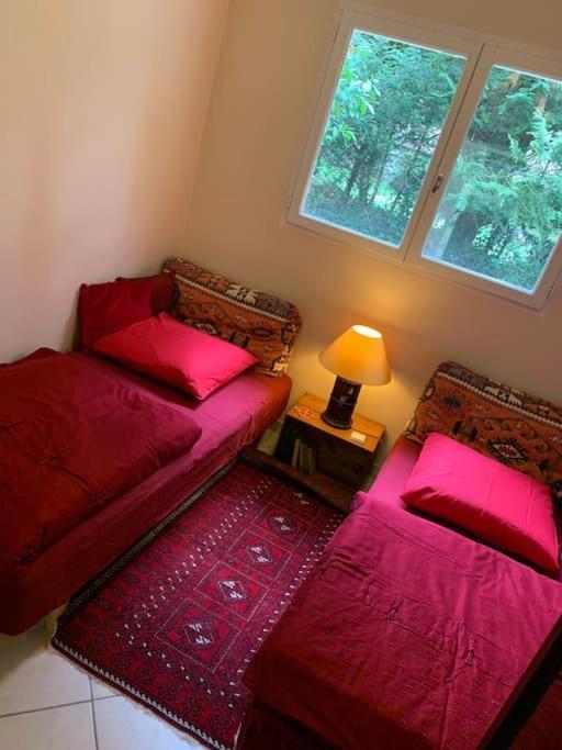 Maisonnette En Clairiere De Foret Gambais Экстерьер фото